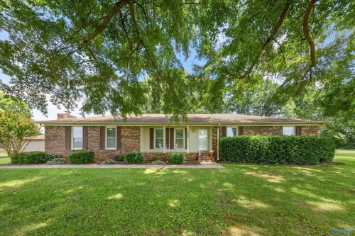 1935 Buddy Williamson Rd, New Market, AL, 35761-9139 | Card Image