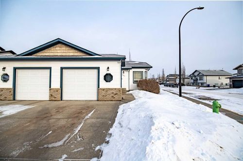 261 Jenner Cres, Red Deer, AB, T4P0B5 | Card Image