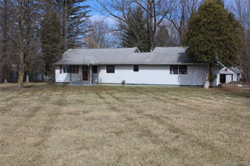 11396 N Saginaw Rd, Clio, MI, 48420-1622 | Card Image