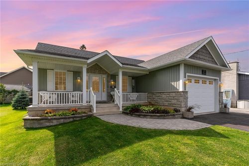 472 Countess St S, Durham, ON, N0G1R0 | Card Image