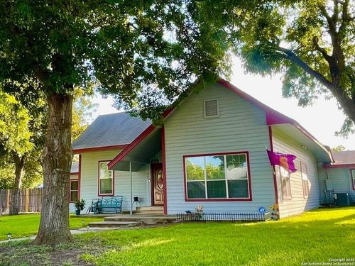 205 S San Antonio St, Sabinal, TX, 78881 | Card Image