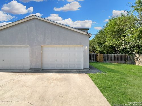3853 Maverick Crk, San Antonio, TX, 78247-3602 | Card Image