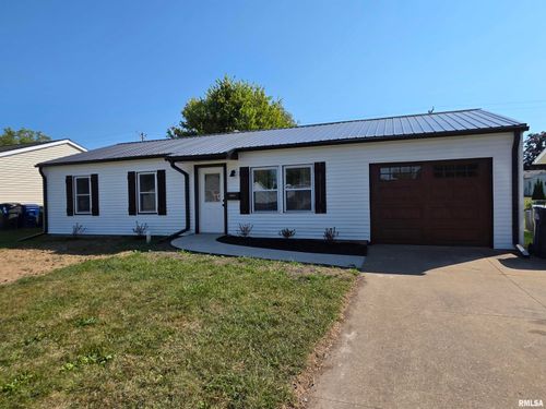 1031 Galbraith Dr, Clinton, IA, 52732-3371 | Card Image