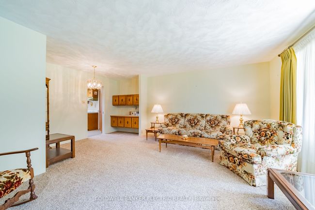 2534 Sherbrooke St W, House other with 3 bedrooms, 3 bathrooms and 4 parking in Cavan Monaghan ON | Image 17