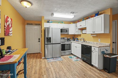 c-7125 N Lagoon Dr, Panama City Beach, FL, 32408-5570 | Card Image