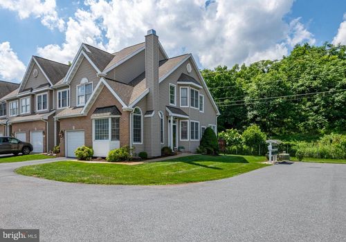 7 Wyomissing Ct, WYOMISSING, PA, 19610-2685 | Card Image
