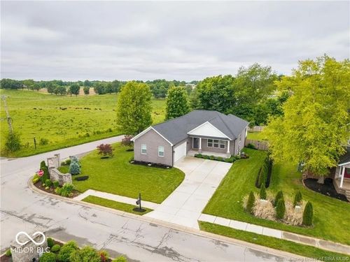 6701 Heritage Ln, Charlestown, IN, 47111-8957 | Card Image