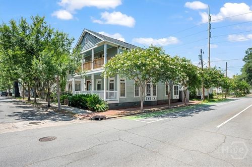 a-220 E 33rd St, Savannah, GA, 31401-7514 | Card Image