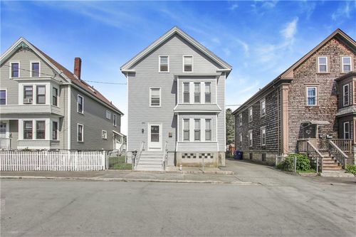 386 Cedar St, New Bedford, MA, 02740-4562 | Card Image