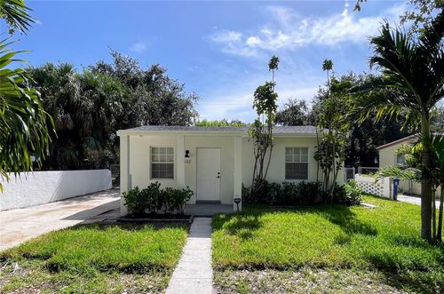 532 Nw 15th Ave, Fort Lauderdale, FL, 33311-8840 | Card Image