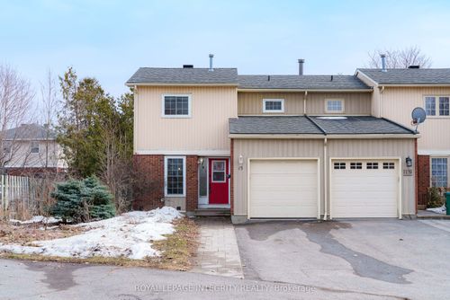 15 Tarquin Cres, Nepean, ON, K2H8J7 | Card Image