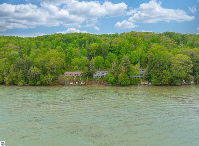 6514 Beechtree Rd, House other with 4 bedrooms, 2 bathrooms and null parking in Glen Arbor MI | Image 11