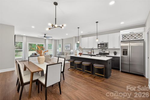 3217 Credenza Rd, Charlotte, NC, 28208-3331 | Card Image