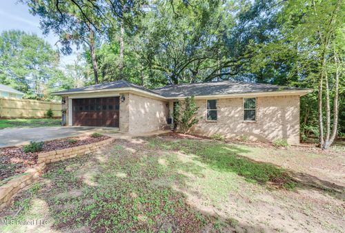 8707 Pine Ridge Ct, Diamondhead, MS, 39525-4229 | Card Image