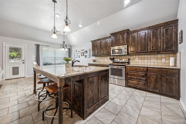 115 Lyndsey Ct, House other with 4 bedrooms, 2 bathrooms and null parking in Boyd TX | Image 16