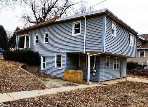 411 Court St, Ida Grove, IA, 51445-1414 | Card Image