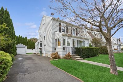 345 Fairview Avenue, House other with 3 bedrooms, 1 bathrooms and null parking in Fairfield CT | Image 2