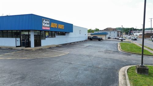 320 N Main St, Russellville, KY, 42276-1744 | Card Image