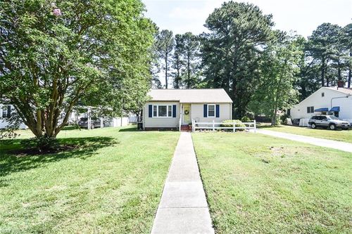 2312 Ferndale Rd, Chesapeake, VA, 23323-5019 | Card Image