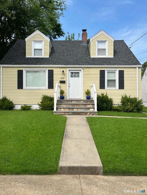 236 Goldenrod Ave, Bridgeport, CT, 06606-3426 | Card Image