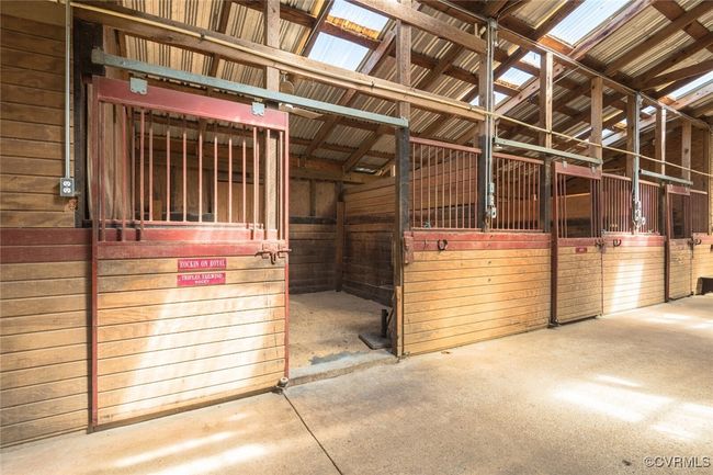 1316 General Puller Hwy, House other with 3 bedrooms, 2 bathrooms and null parking in Saluda VA | Image 41