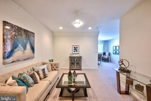 40 Prestwick Ln, WILLIAMSTOWN, NJ, 08094-3920 | Card Image