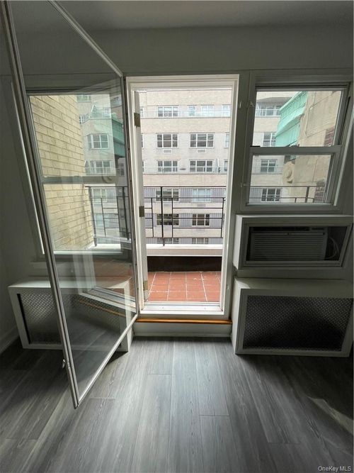 apt-10f-141 E 55th St, New York, NY, 10022-4034 | Card Image