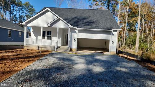 83 Shorewood Dr, COLONIAL BEACH, VA, 22443-3602 | Card Image