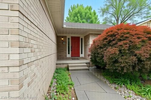 773 Sibley Ct, Wixom, MI, 48393-1849 | Card Image