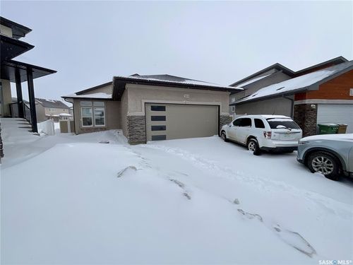5614 Beacon Pl, Regina, SK, S4W0J7 | Card Image