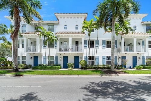 1323 Via De Pepi, Boynton Beach, FL, 33426-8239 | Card Image