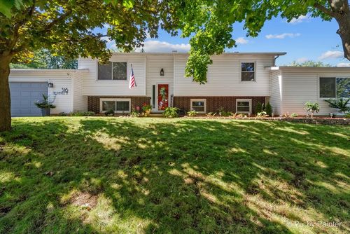 316 Hillandale St, Round Lake, IL, 60073-3346 | Card Image