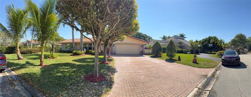 3881 Nw 100th Ave, Coral Springs, FL, 33065-2878 | Card Image