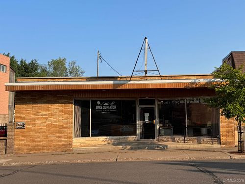 230 E Aurora Street, Ironwood, MI, 49938 | Card Image