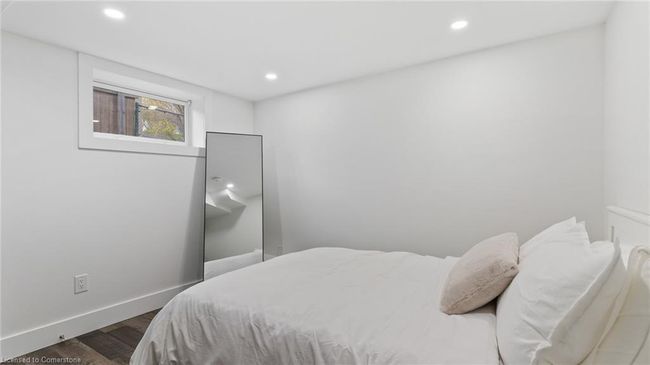 2 - 777 Upper Gage Ave, House attached with 1 bedrooms, 1 bathrooms and 2 parking in Hamilton ON | Image 4
