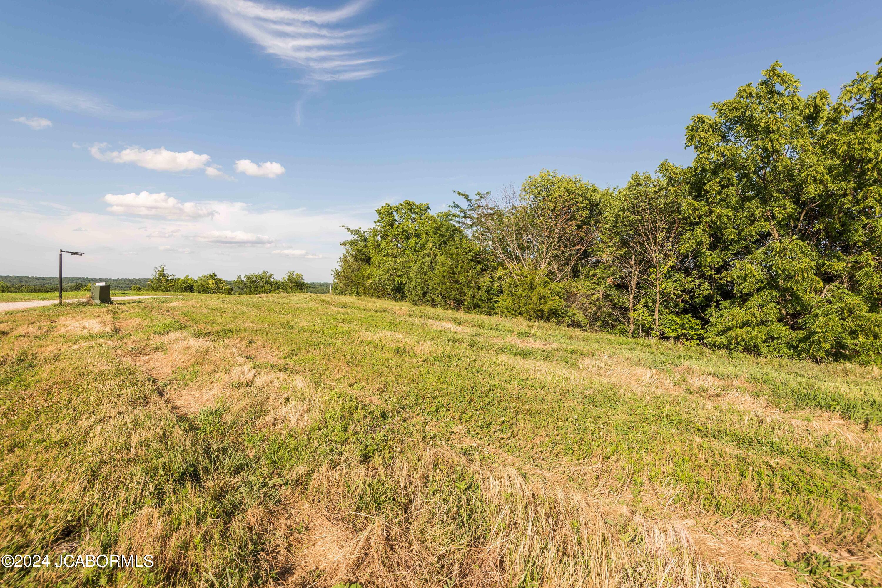 Land in Holts Summit 4