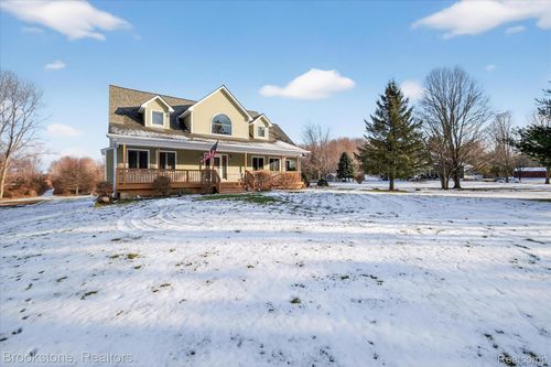 5163 Country Squire Rd, Dryden, MI, 48428-9318 | Card Image