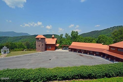1740 High Rock Way, Sevierville, TN, 37862-7725 | Card Image