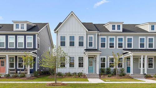616 Southview Ln, Summerville, SC, 29486-2933 | Card Image