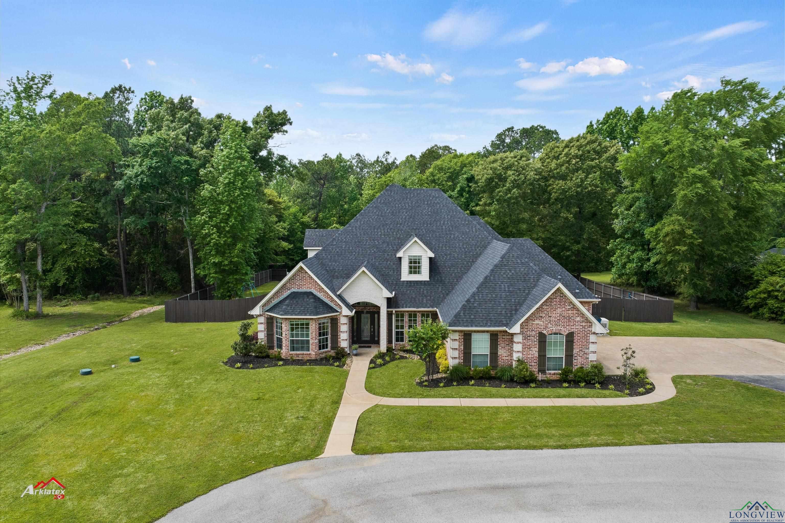 Eastwood Dr, Henderson, TX 75652