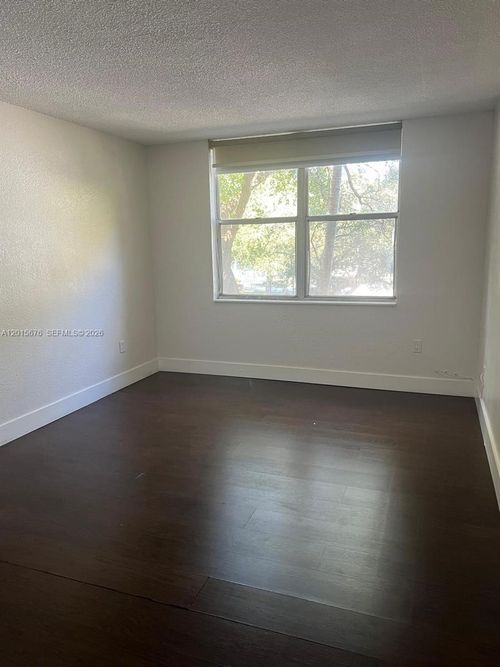 332-1800 Sans Souci Blvd, North Miami, FL, 33181-3070 | Card Image