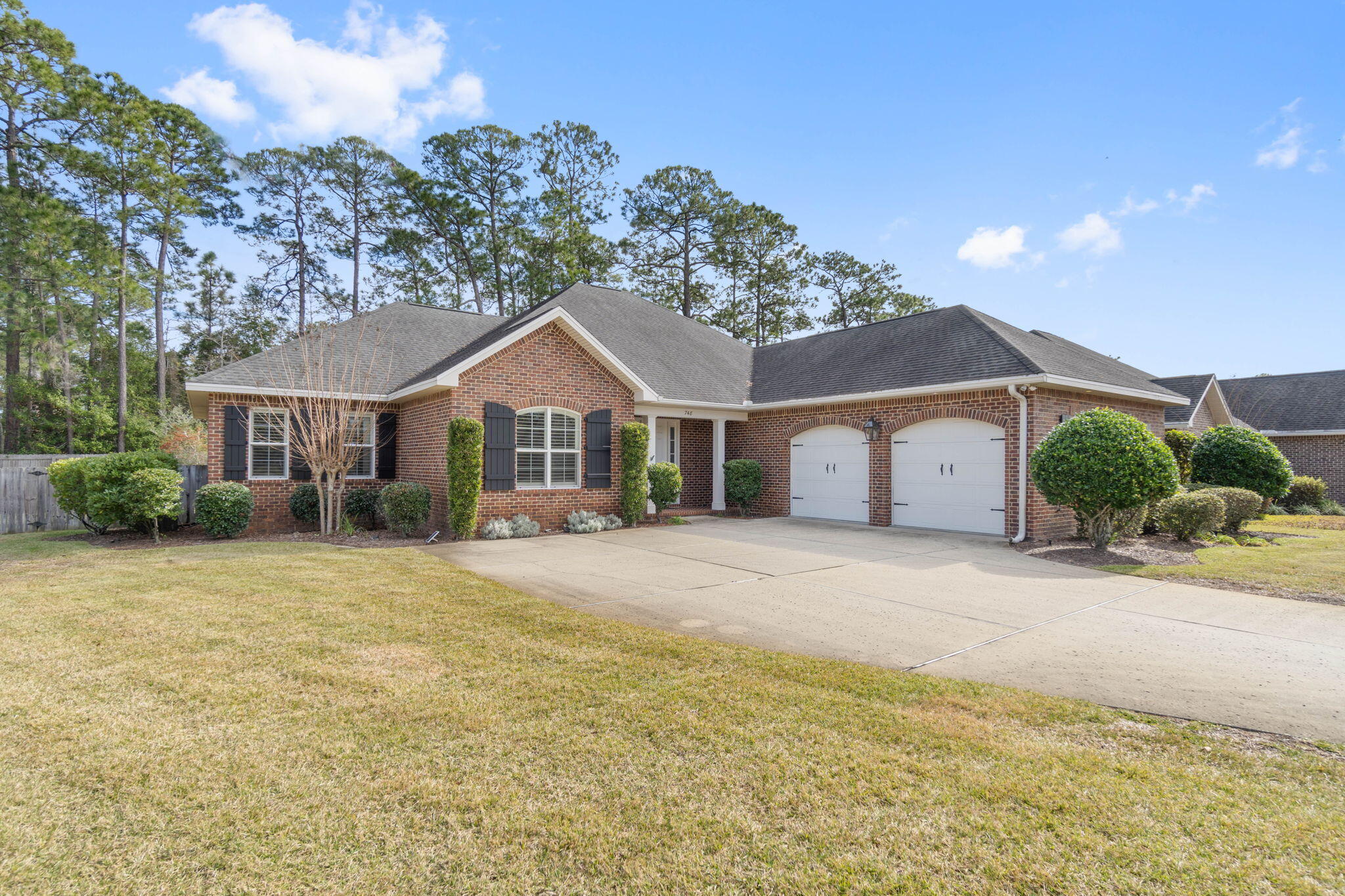Woods Dr, Niceville, FL 32578