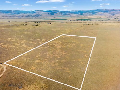 9 Lonesome Dove Rd, Cameron, MT, 59720-9781 | Card Image