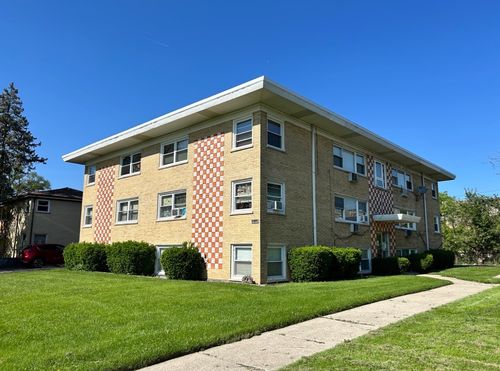 1c-10931 S Lloyd Dr, Worth, IL, 60482-1551 | Card Image