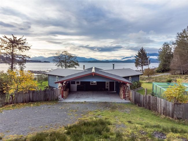 110 Hillside Rd, House other with 2 bedrooms, 2 bathrooms and 4 parking in Sointula BC | Image 8