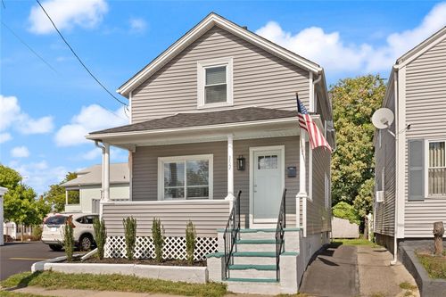 152 Freeborn Ave, East Providence, RI, 02914-4614 | Card Image