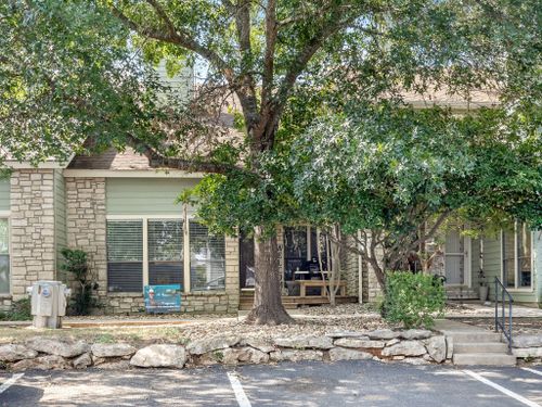 32 Cypress Pt, Wimberley, TX, 78676-9414 | Card Image