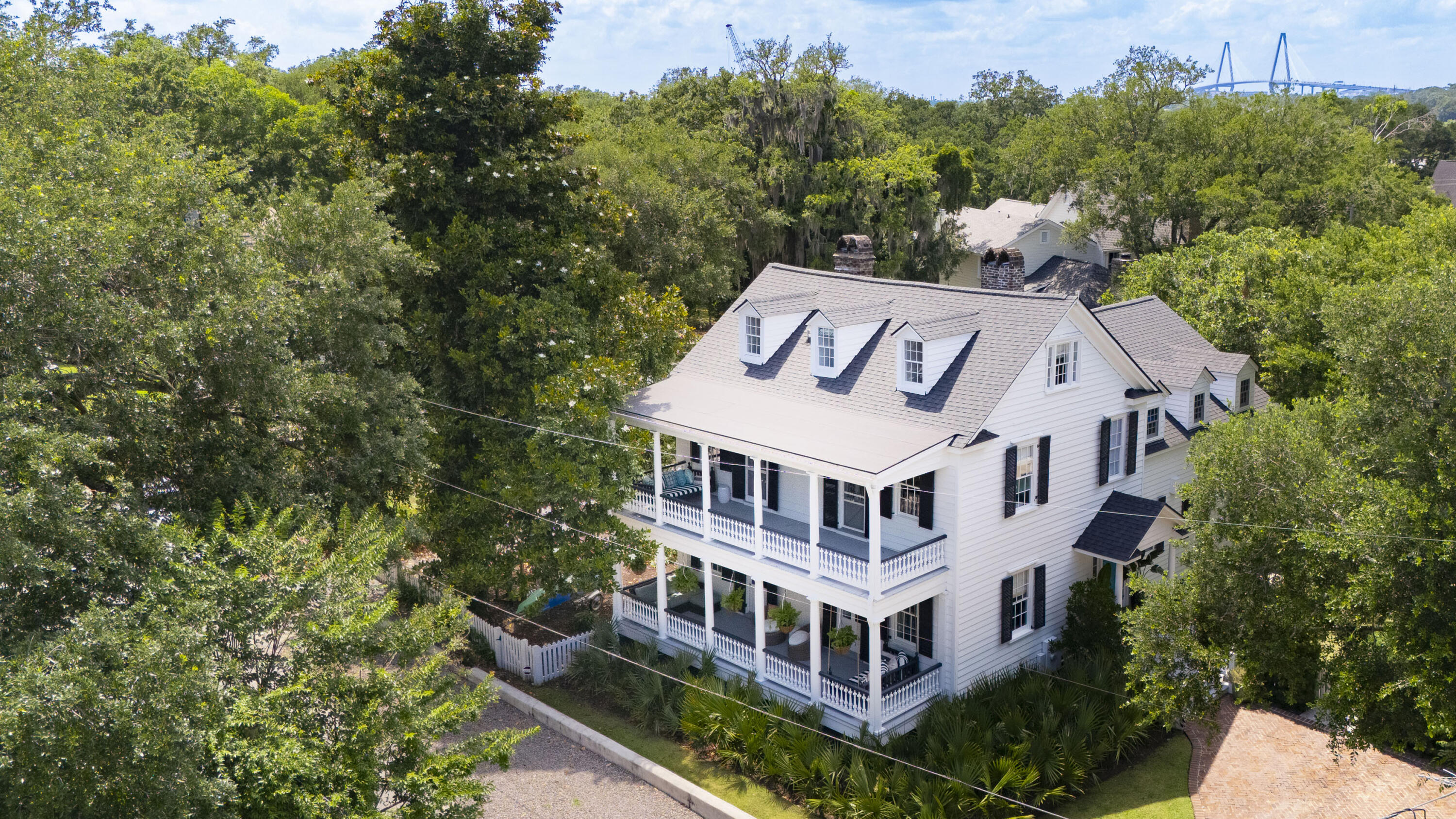 Mary St, Mount Pleasant, SC 29464