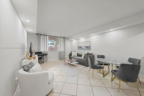 apt-412-540 Brickell Key Dr, Miami, FL, 33131-2637 | Card Image