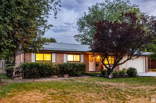 1852 E Meadow Downs Way, Cottonwood Heights, UT, 84121-2920 | Card Image